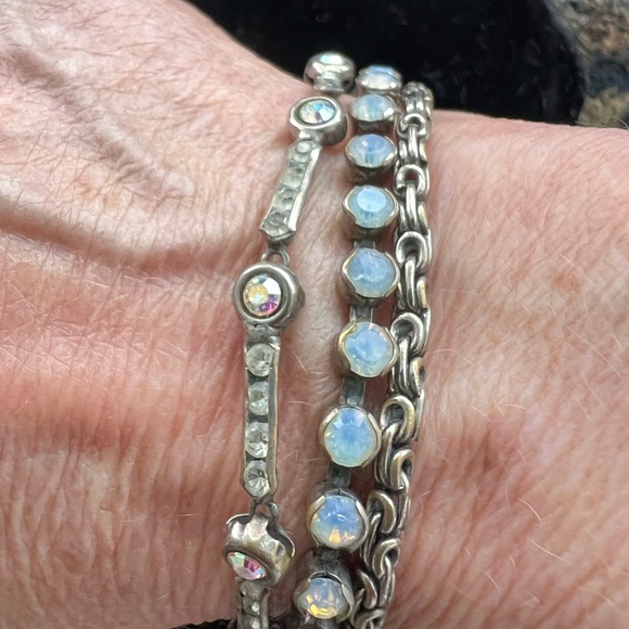 Sorrelli 7” Bracelet. All Rhinestones in tact great condition - Picture 6 of 6